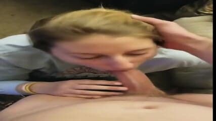 Young girl gives good neck and gets a huge load on her face