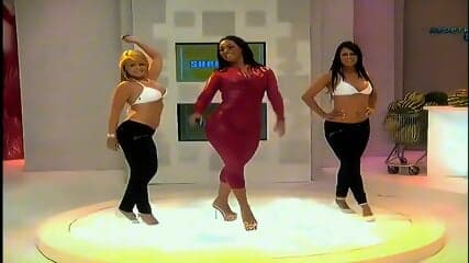 Andressa Soares en latex rosado deliciosa (remasterizado)