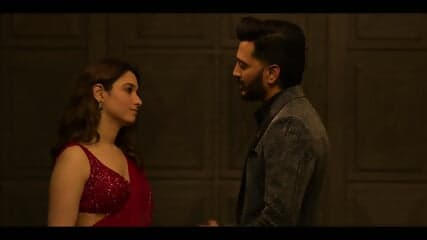 Milky Mistress Tamannaah Bhatia All Navel Body Show Scenes trim version - Plan A Plan B ððð