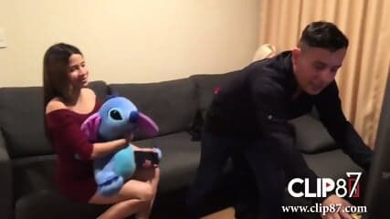 CACHANDO CON MI NOVIA Y MI PRIMA-CLIP87