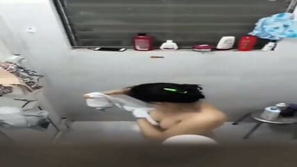 NGINTIP MANDI SEPUPU