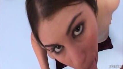 Thjis slut loves to suck 