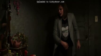 Chloe Grace And Grace Moretz In Greta (2018