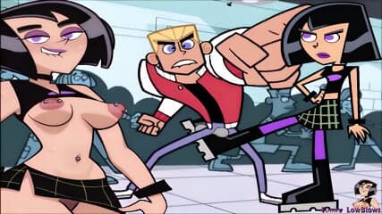 sexy SAM BALLBUSTING boy anime kick in the balls Danny Phantom