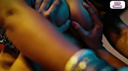 Bharti jha lene ke dene ullu web series romance video