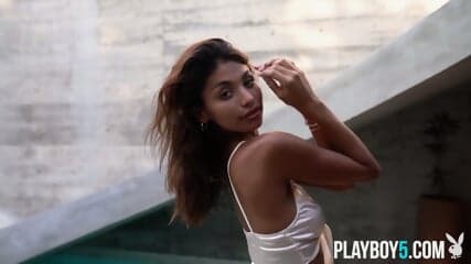 Tiny Mexican teen beauty Carolina Reyes strips naked outdoor