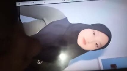 Crot di muka nurma hmt