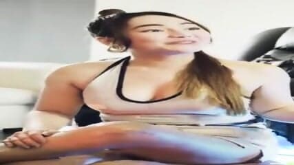 Philippines lesbian kissing scene