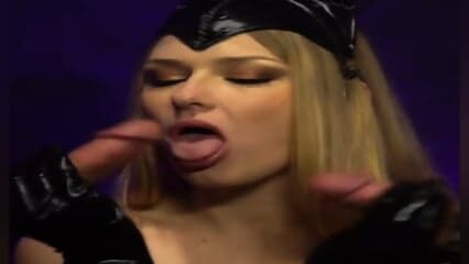 Lucy Heart seductive face sucking two big cock dick 4k