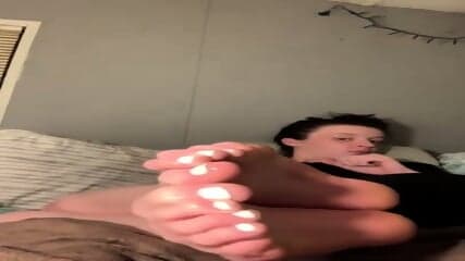 Brunete Vixen Her Sexy Oily Feet And Toes During Her Joi  K4E