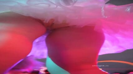 Peeping chinese amateur upskirt