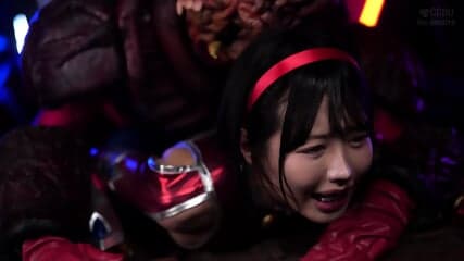 Strong Heroine Finally Meets A Match She Can't Handle