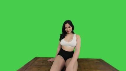 Asian Hottie Scarlett Alexis Plays With Her Wet Pussy