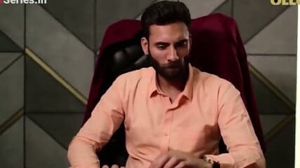 BHABHI NE TEL LGA KAR KI LUND KI MALISH FIR HUI CHUDAI_1