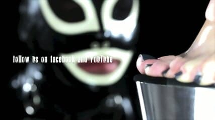 Footfetish Extreme - eat the dirt of your mistress feet - best feet domination