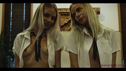 Evy Ivy Twins.mp4