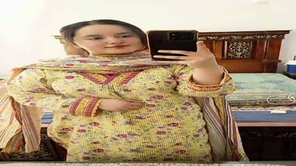 Beautiful Chubby Pakistani Girl Blowjob Pussy Fingering By BF