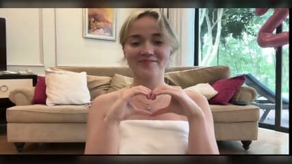 Model webcam wanda_robinson