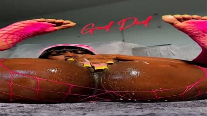 Black Babe Be Squirting Hard