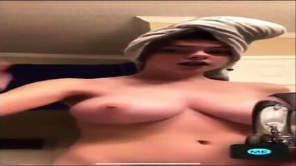 slim âbusty âredhead âlivestrea â Full Access At chatnow.cam