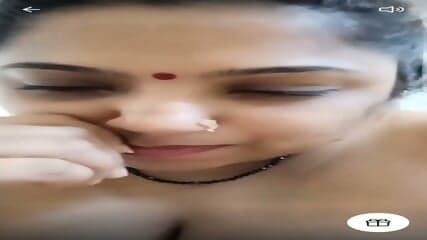 Jipsa Beegum Indian Mallu milf actress, influencer stripping nude(full video)