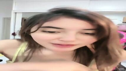 Lidya Danira Cakep Mulus Nungging