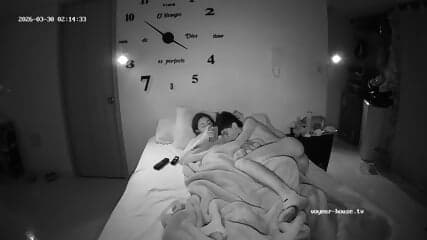 perfect bare feet closeup scenes midnight sex Bedroom camera at Jara & Valen reallifecam apartment at Voyeur House TV 30.03.2026 from 00 h 17 min to 02 h 41 min