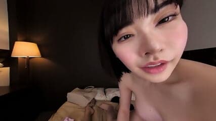 H N EF é¶ä¸äº