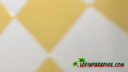 Horny lover bangs model on a tropical picture shoot in Thailand