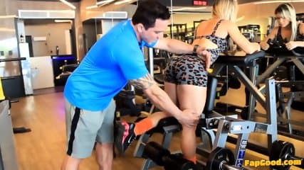 yes!!! fitness hot ASS hot CAMELTOE 46