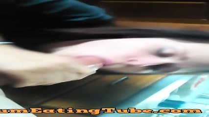 Quick Blowjob in the Kitchen