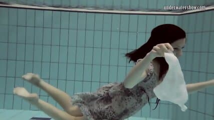 Loris Licicia super hot underwater swimming naked