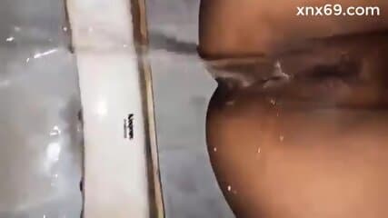 Indian pissing couple Jeet & Pinki Bhabhi