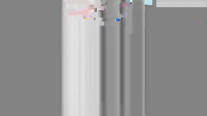 Het amatÃ¶r tonÃ¥ring med trÃ¥nga lilla rumpa fÃ¥r en creampie