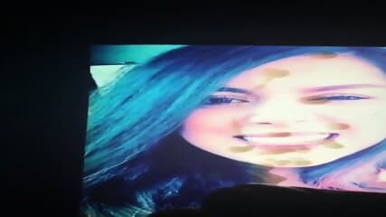 Hot Latina Gets Another Facial Cum Tribute