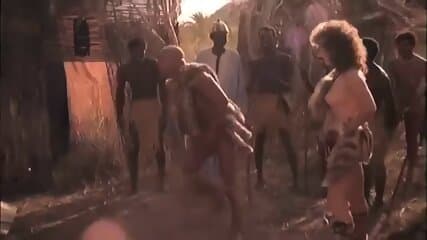 Golden Temple Amazons 1986 - ballbusting scene