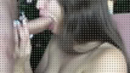 Profiter d'une pipe de Noel parfaite et ejaculer dans sa jolie bouche