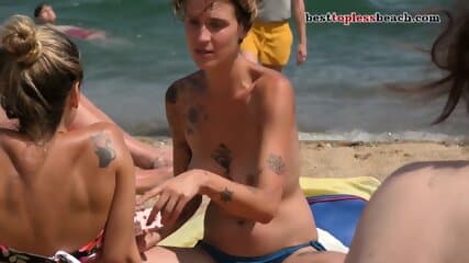 Superb women Topless Beach Voyeur Public Nude