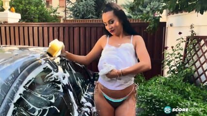 Helen Star: Workin' At The Car Wash