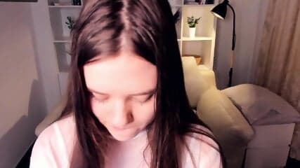 Live record of krÎ¯sti_zÄnn reaching her tips goal - 1/7/2024