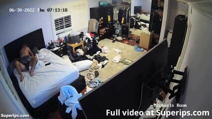 IPCAM â Hot American college couple fucks in their bed